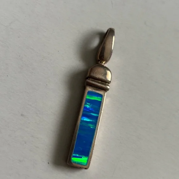 Vintage blue fire opal pendant - Picture 4 of 13